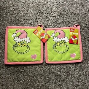 Dr. Seuss Grinch Pot Holders - Green and Pink
